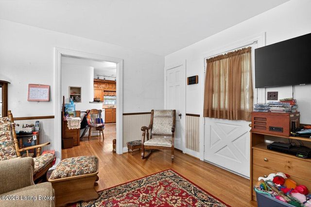 4300 S 2nd St, Louisville, KY 40214