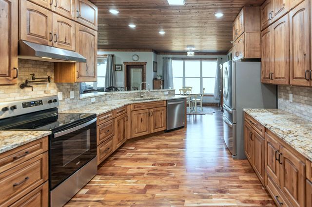 430 Gray Creek Rd Road, Graysville, TN 37338