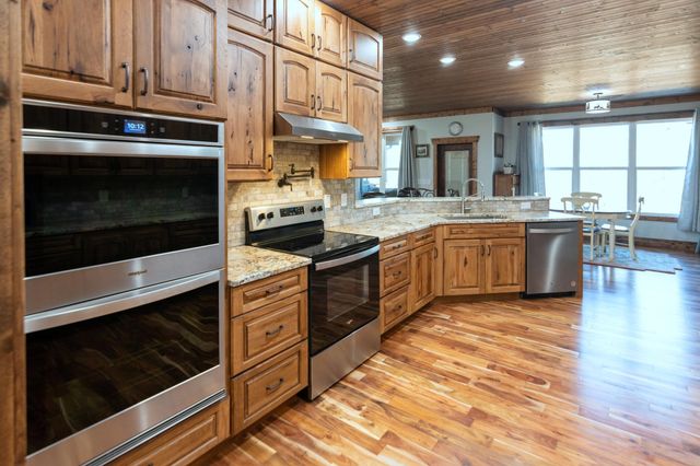 430 Gray Creek Rd Road, Graysville, TN 37338