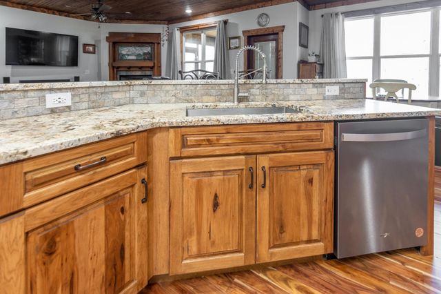 430 Gray Creek Rd Road, Graysville, TN 37338