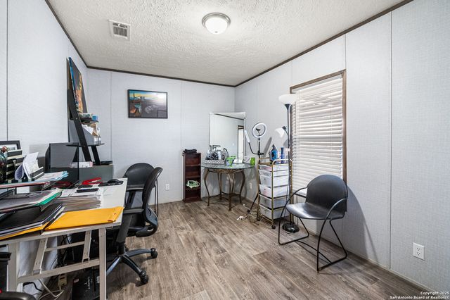 1602 Chaparral, Pearsall, TX 78061