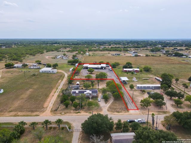 1602 Chaparral, Pearsall, TX 78061