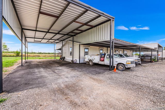 1602 Chaparral, Pearsall, TX 78061