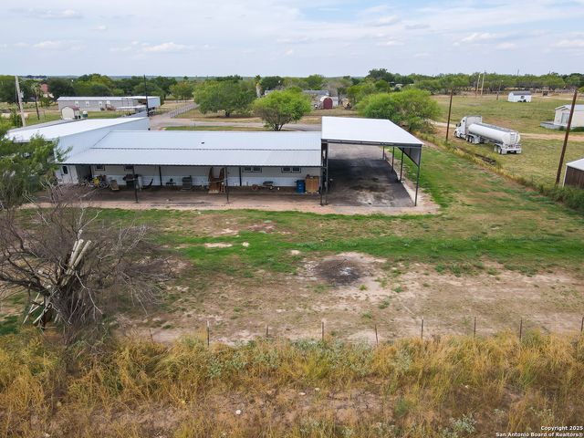 1602 Chaparral, Pearsall, TX 78061