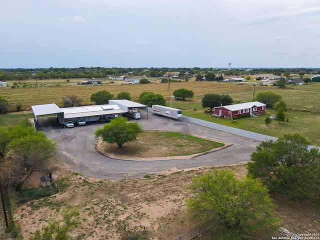 1602 Chaparral, Pearsall, TX 78061