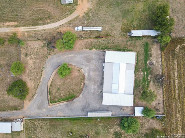 1602 Chaparral, Pearsall, TX 78061