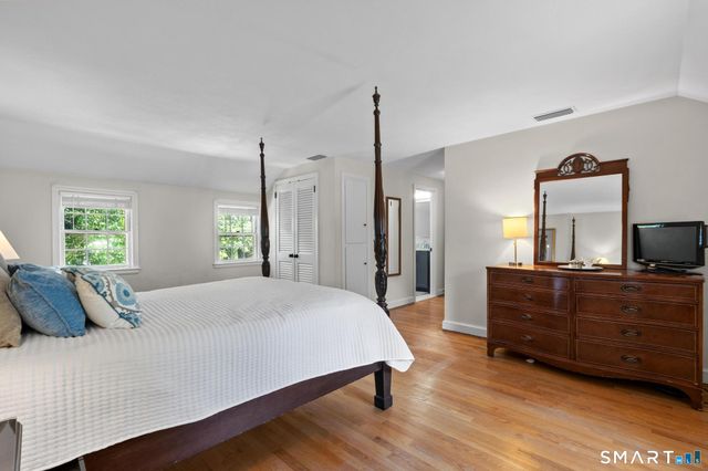 24 Drury Lane, West Hartford, CT 06117