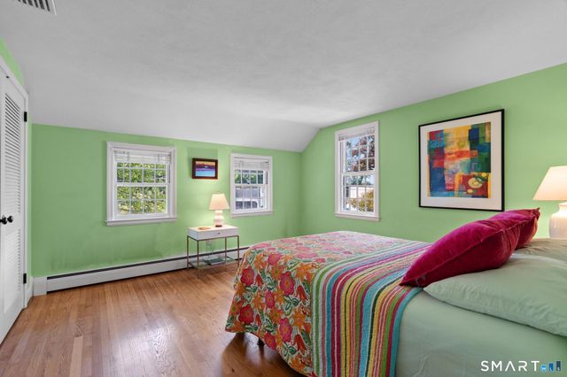 24 Drury Lane, West Hartford, CT 06117