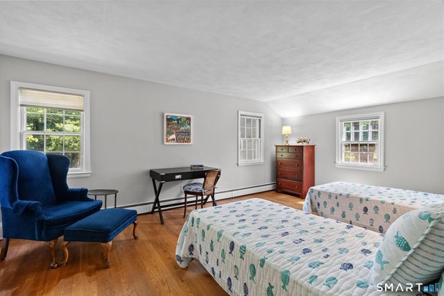 24 Drury Lane, West Hartford, CT 06117
