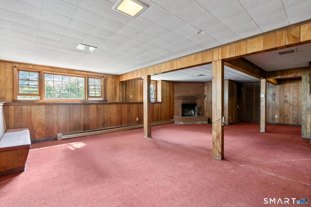 24 Drury Lane, West Hartford, CT 06117