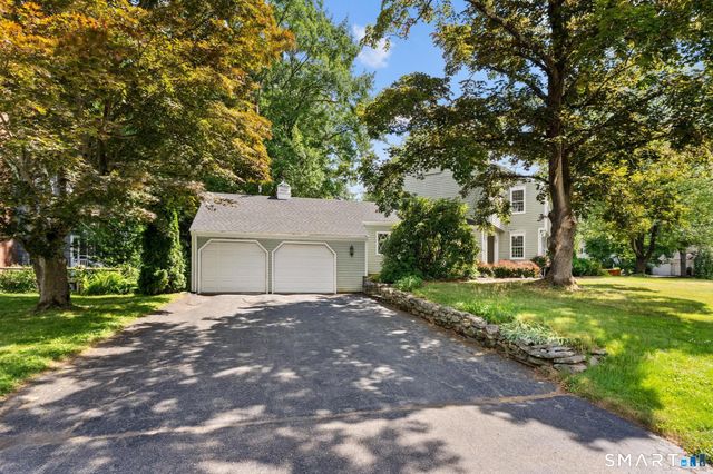 24 Drury Lane, West Hartford, CT 06117