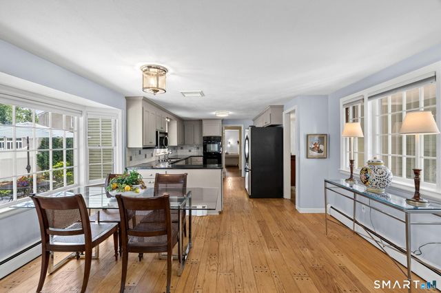 24 Drury Lane, West Hartford, CT 06117