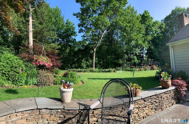 12 Ridgeway Road, Easton, CT 06612