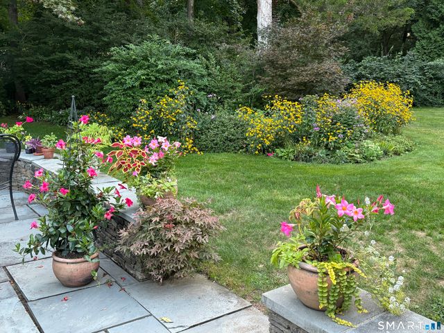 12 Ridgeway Road, Easton, CT 06612