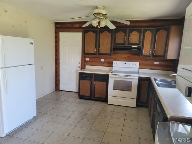 13651 New Halls Ferry Road, Florissant, MO 63033