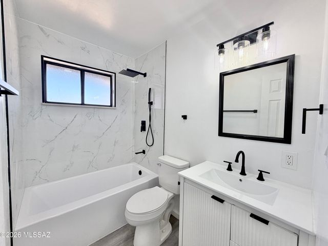 6109 E 33rd Street, Tucson, AZ 85711