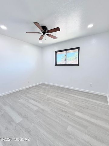 6109 E 33rd Street, Tucson, AZ 85711