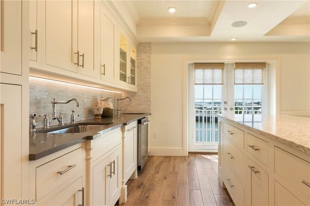 451 Bayfront PL 5407, Naples, FL 34102