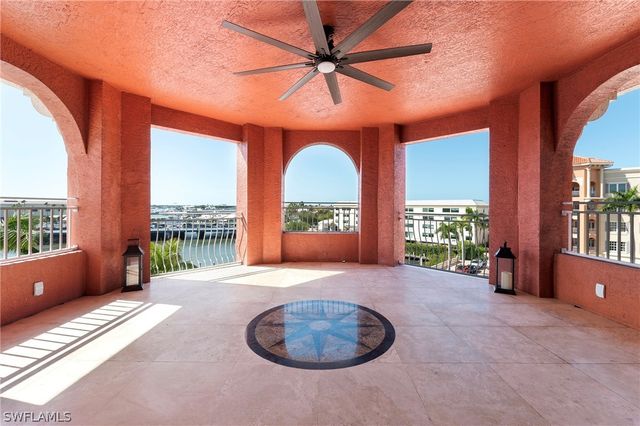 451 Bayfront PL 5407, Naples, FL 34102