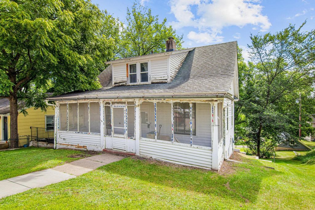 213 4TH ST W, Carver, MN 55315 — exterior