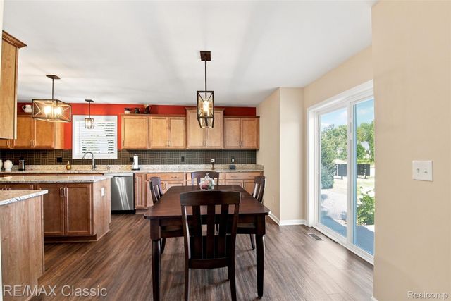1247 Timberleaf Drive, Brighton Township, MI 48114