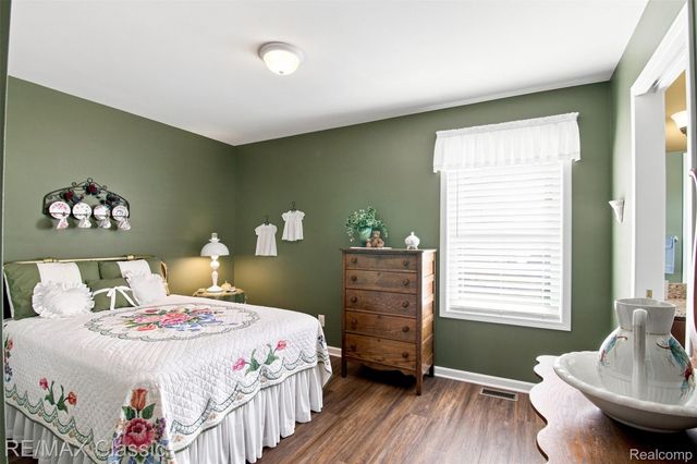 1247 Timberleaf Drive, Brighton Township, MI 48114