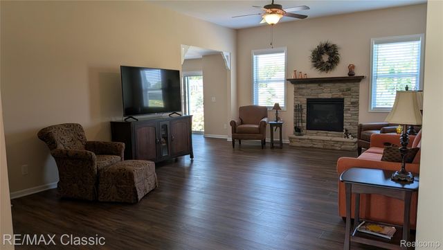 1247 Timberleaf Drive, Brighton Township, MI 48114