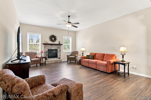 1247 Timberleaf Drive, Brighton Township, MI 48114