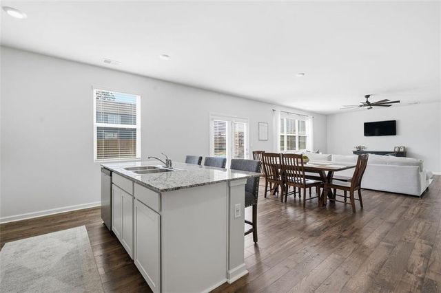 31 Hickory Way, Dallas, GA 30132