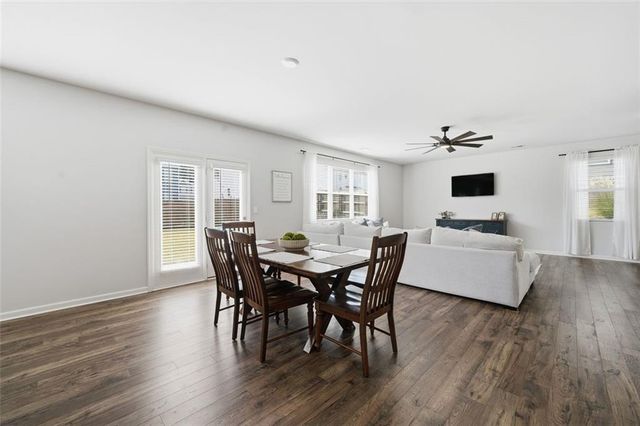 31 Hickory Way, Dallas, GA 30132