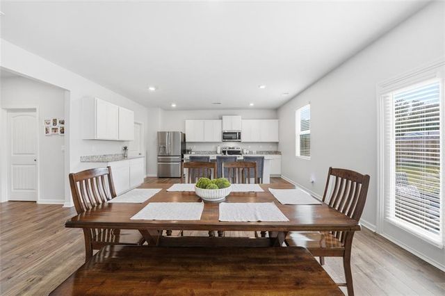 31 Hickory Way, Dallas, GA 30132