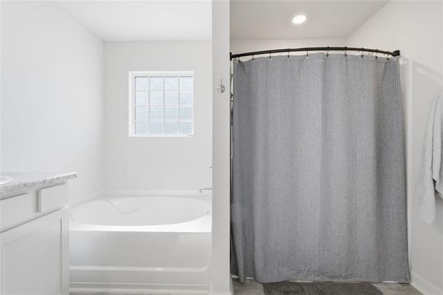 31 Hickory Way, Dallas, GA 30132