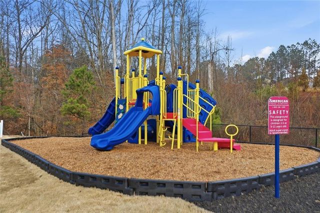 31 Hickory Way, Dallas, GA 30132