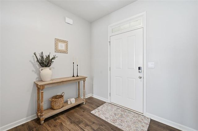 31 Hickory Way, Dallas, GA 30132