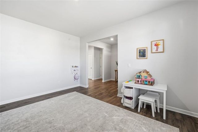 31 Hickory Way, Dallas, GA 30132