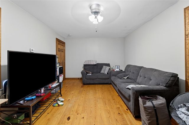 916 North Salina Street, Syracuse, NY 13208