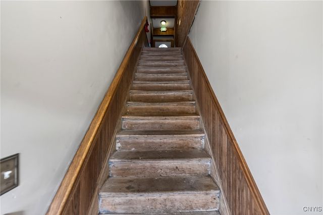 916 North Salina Street, Syracuse, NY 13208