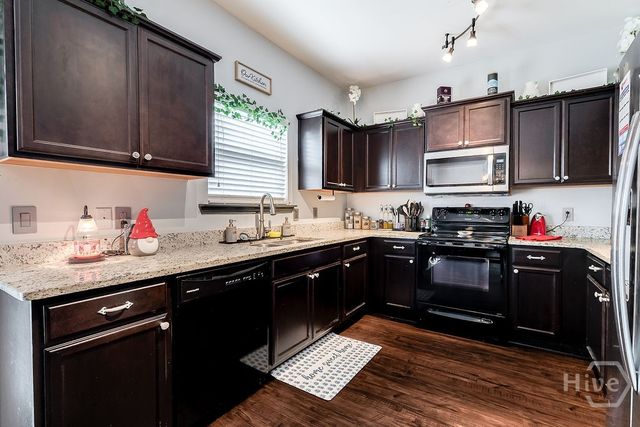 21 Castle Hill Road, Savannah, GA 31419