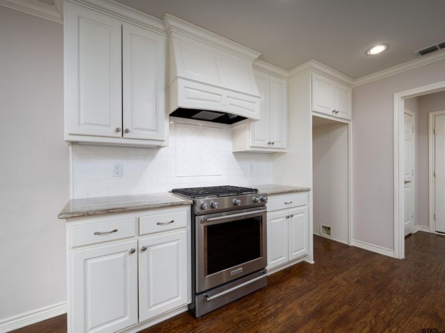 1521 Rice Road H103, Tyler, TX 75703