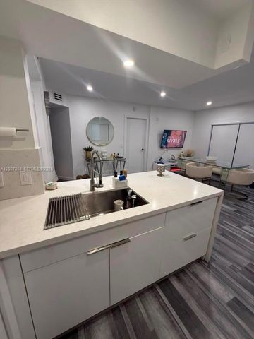 9340 Fontainebleau Boulevard W507, Miami, FL 33172