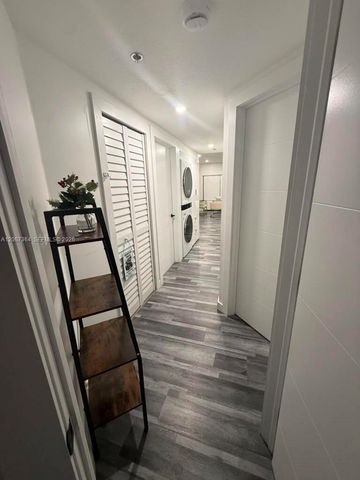 9340 Fontainebleau Boulevard W507, Miami, FL 33172