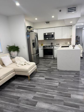9340 Fontainebleau Boulevard W507, Miami, FL 33172