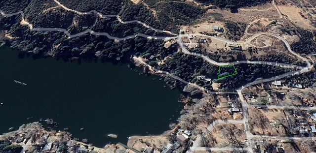 Austin Way Vic Sylvan Drive, Lake Hughes, CA 93532