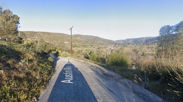 Austin Way Vic Sylvan Drive, Lake Hughes, CA 93532