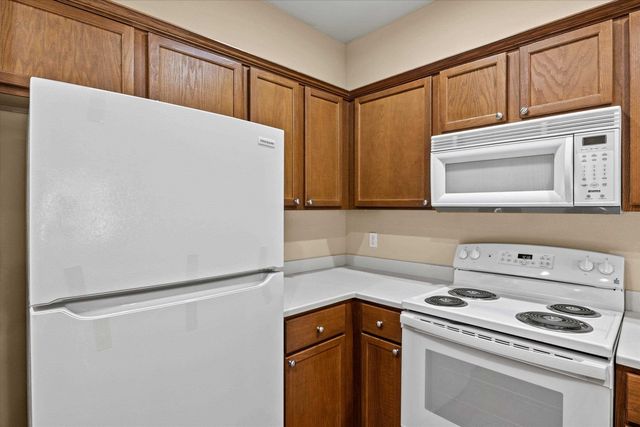 1320 Hendrix Rd Apt 605, Tallahassee, FL 32301