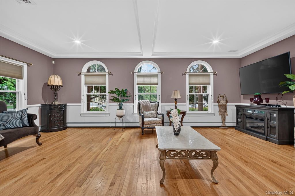 2021 Decatur Avenue, North Bellmore, NY 11710 — photo 4