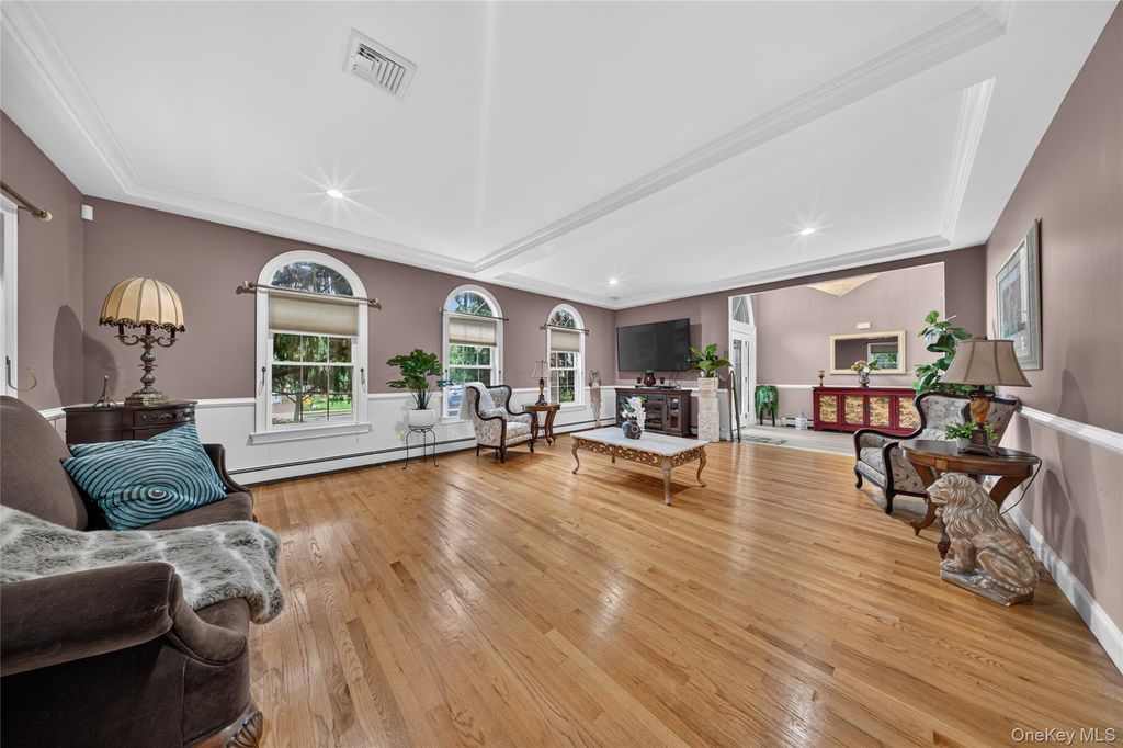 2021 Decatur Avenue, North Bellmore, NY 11710 — photo 5
