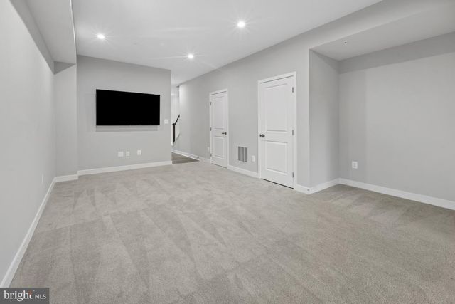 174 BETHLEHEM PL, Brooklyn Park, MD 21225