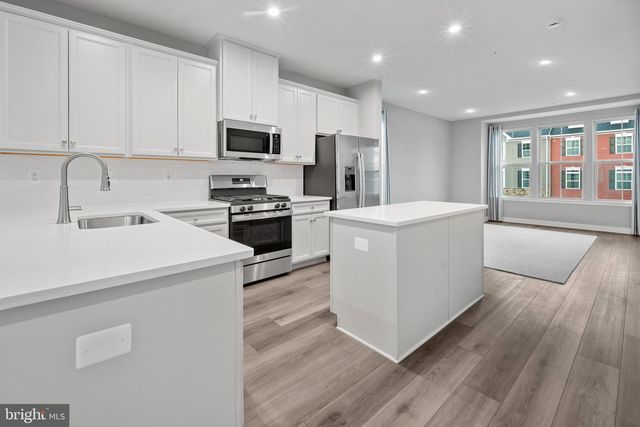 174 BETHLEHEM PL, Brooklyn Park, MD 21225