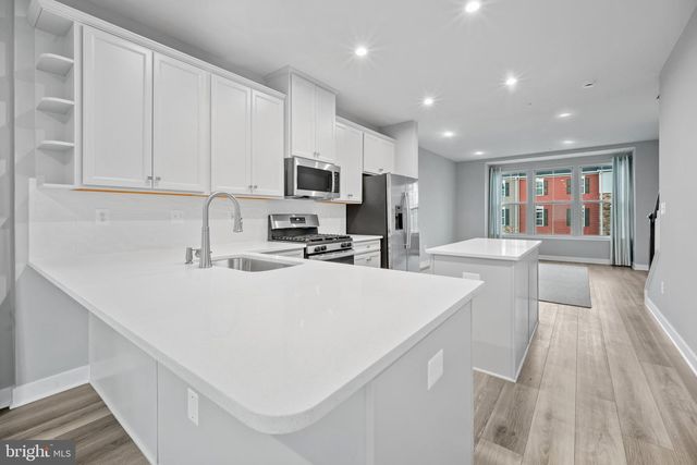 174 BETHLEHEM PL, Brooklyn Park, MD 21225